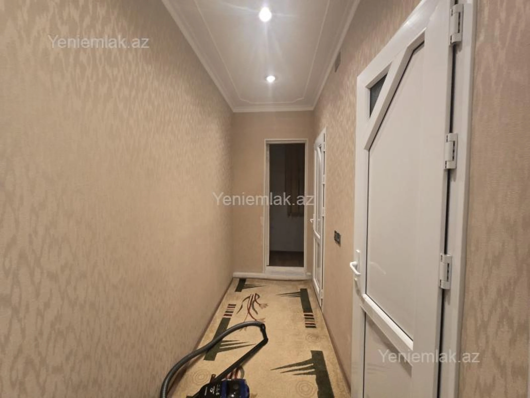 Satılır 4 otaqlı köhnə tikili 88 m²