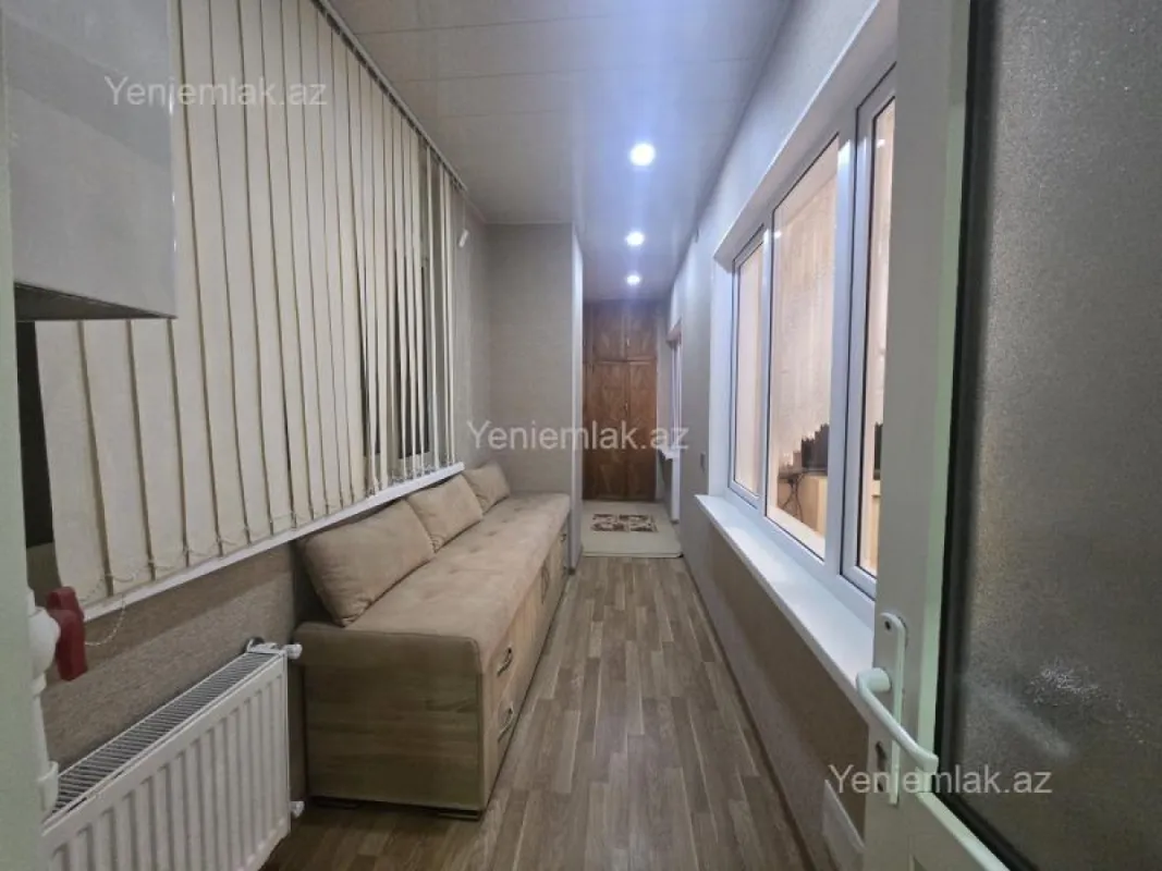 Satılır 4 otaqlı köhnə tikili 88 m²