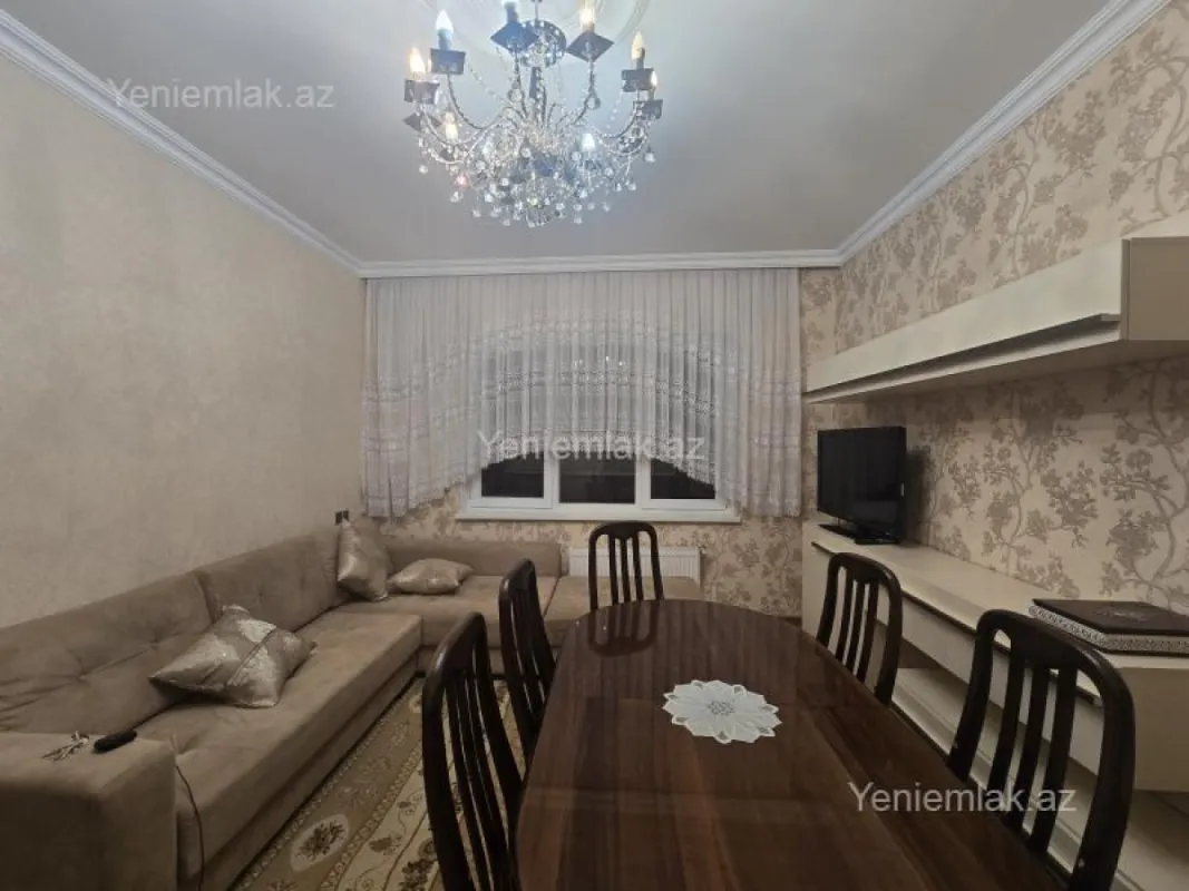 Satılır 4 otaqlı köhnə tikili 88 m²