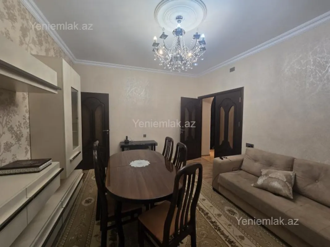 Satılır 4 otaqlı köhnə tikili 88 m²