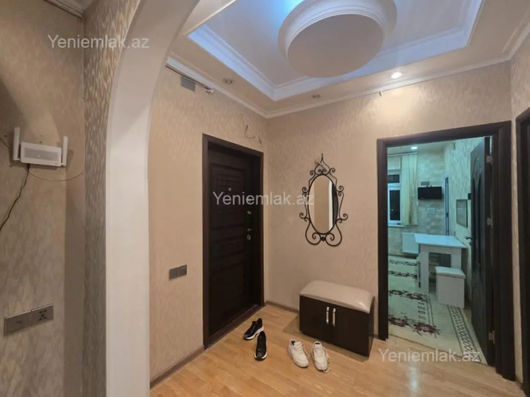 Satılır 4 otaqlı köhnə tikili 88 m²