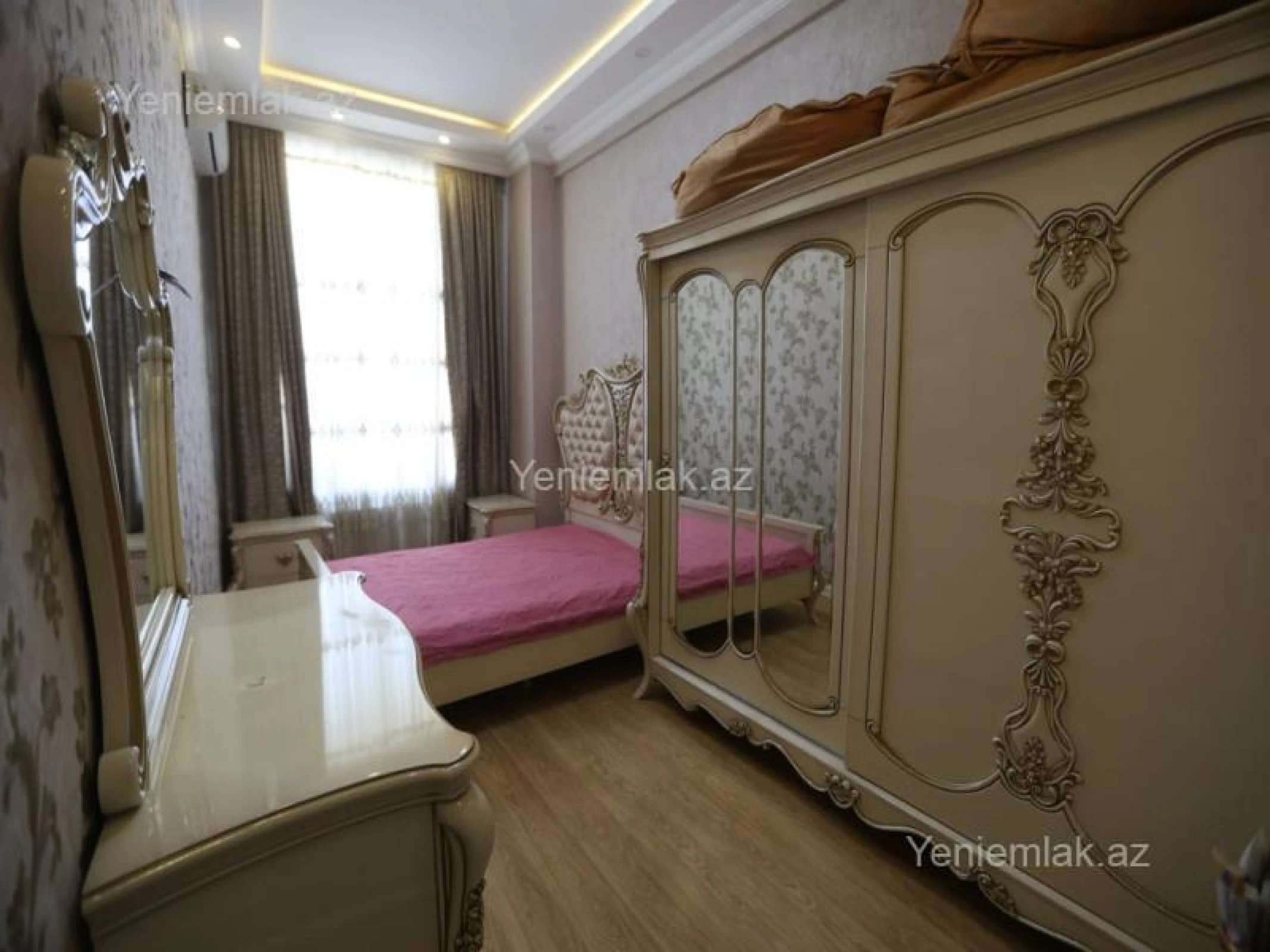 Satılır 3 otaqlı yeni tikili 100 m²