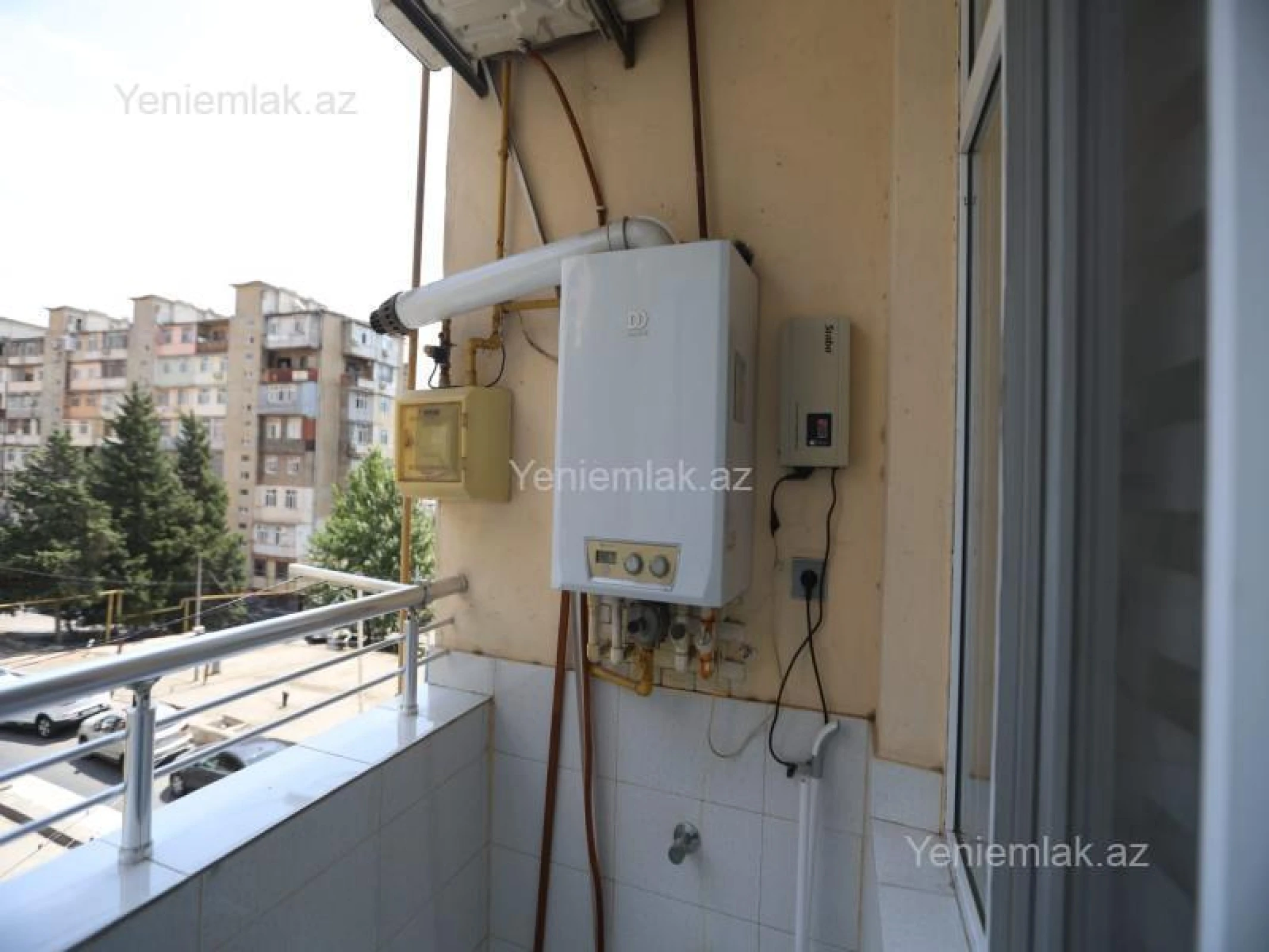 Satılır 3 otaqlı yeni tikili 100 m²