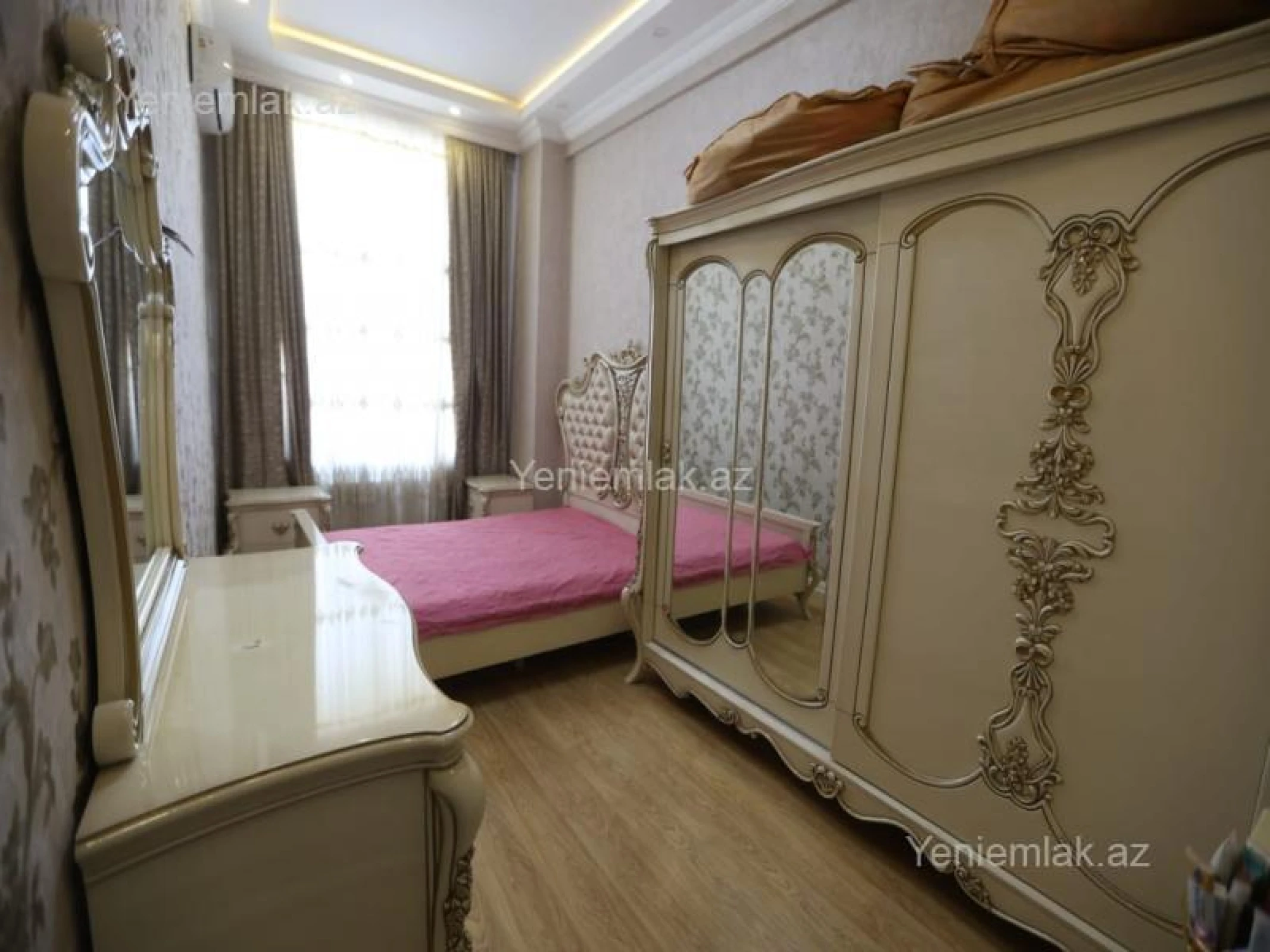 Satılır 3 otaqlı yeni tikili 100 m²