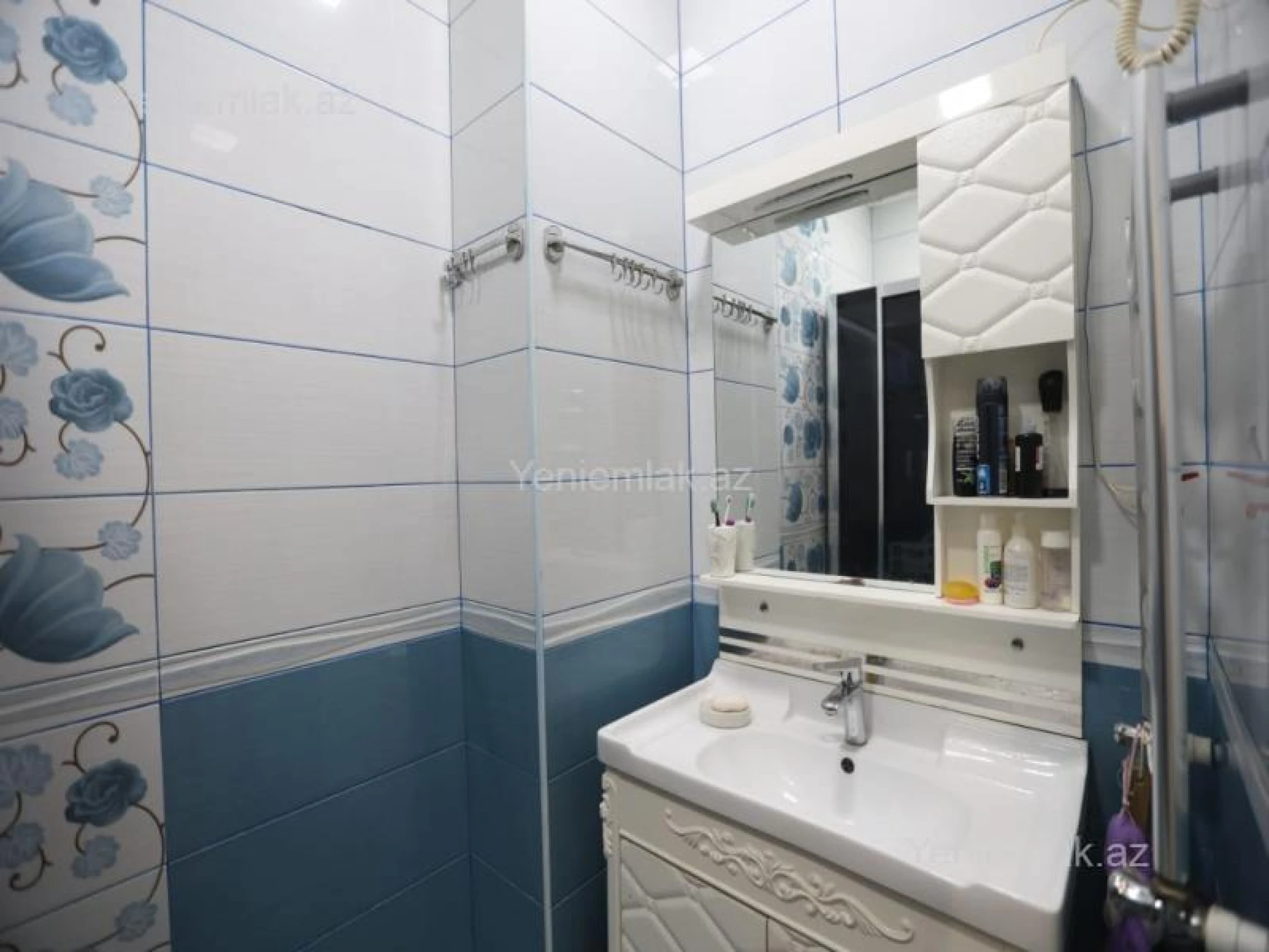 Satılır 3 otaqlı yeni tikili 100 m²