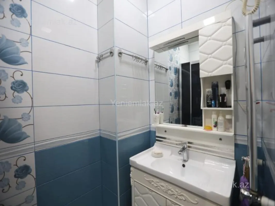 Satılır 3 otaqlı yeni tikili 100 m²