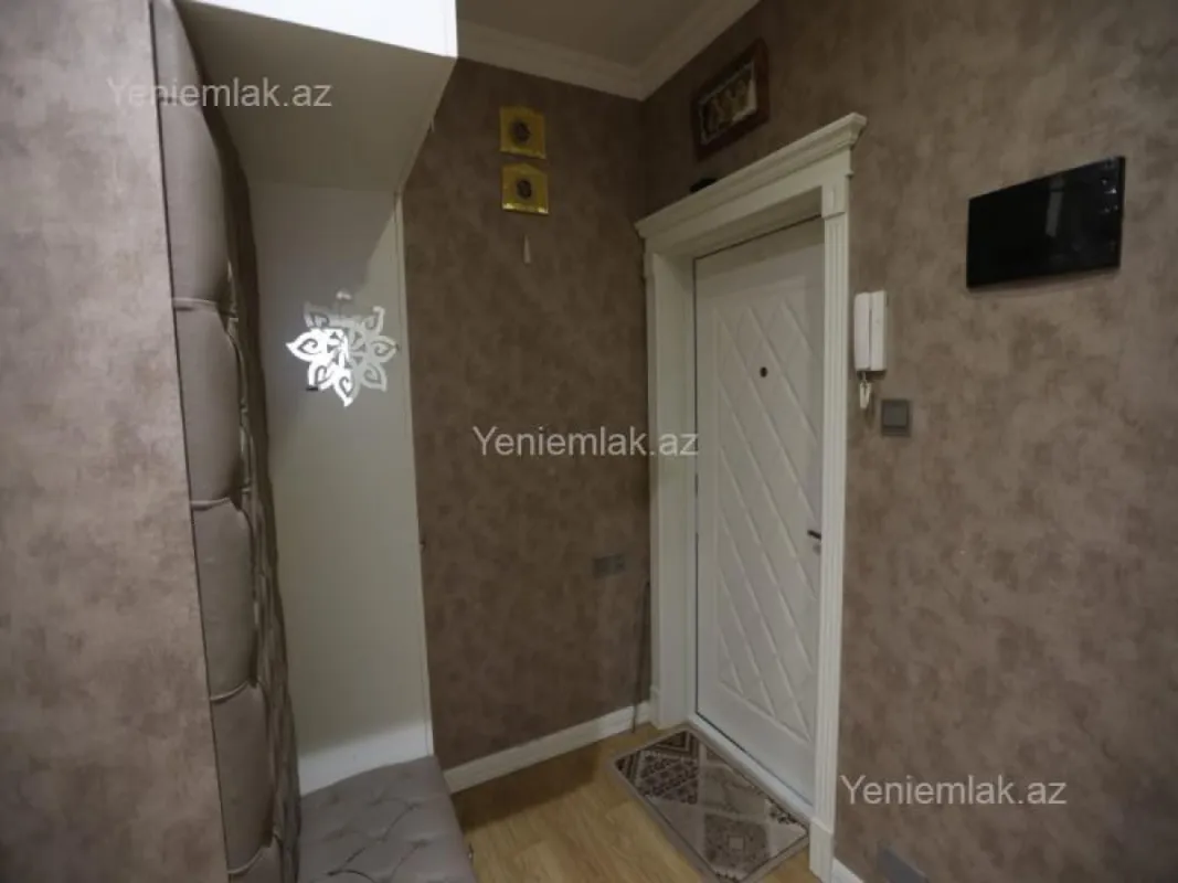 Satılır 3 otaqlı yeni tikili 100 m²