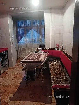 Satılır 3 otaqlı köhnə tikili 75 m²