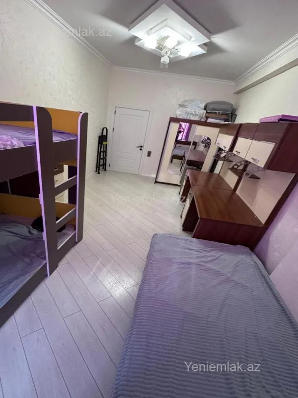 Satılır 3 otaqlı yeni tikili 95 m²