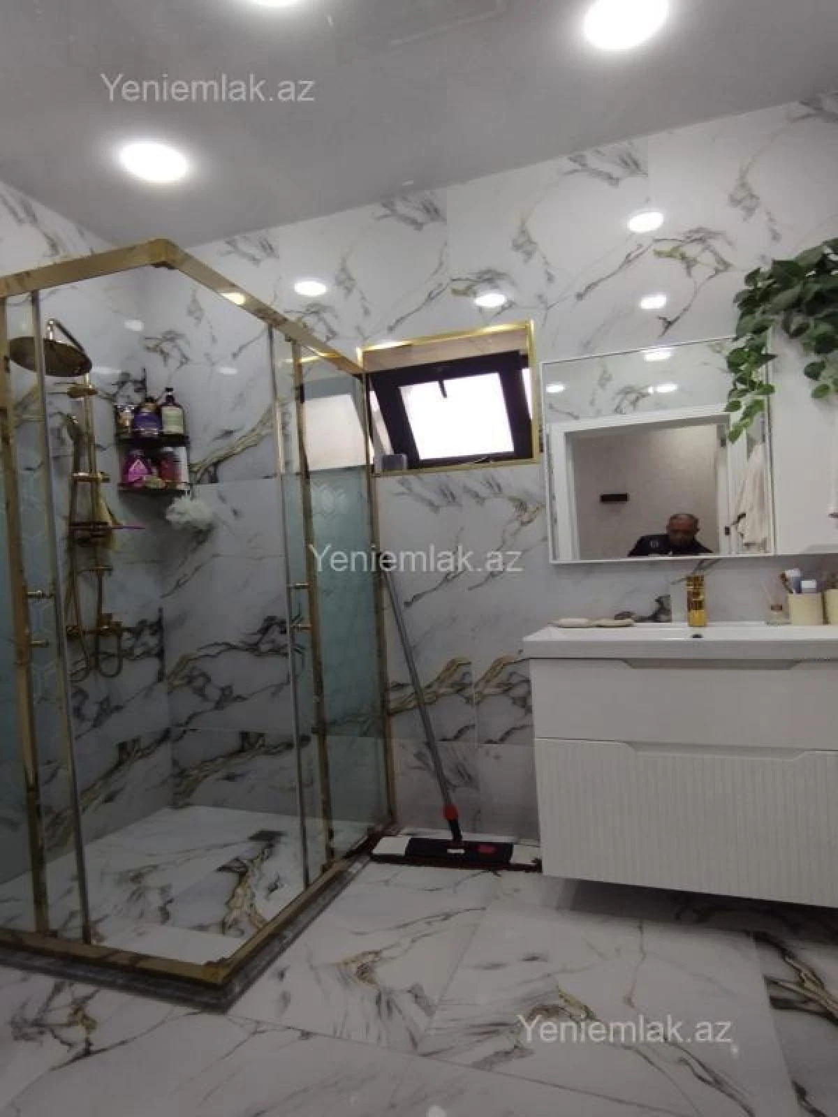 Satılır 6 otaqlı həyət evi 275 m²