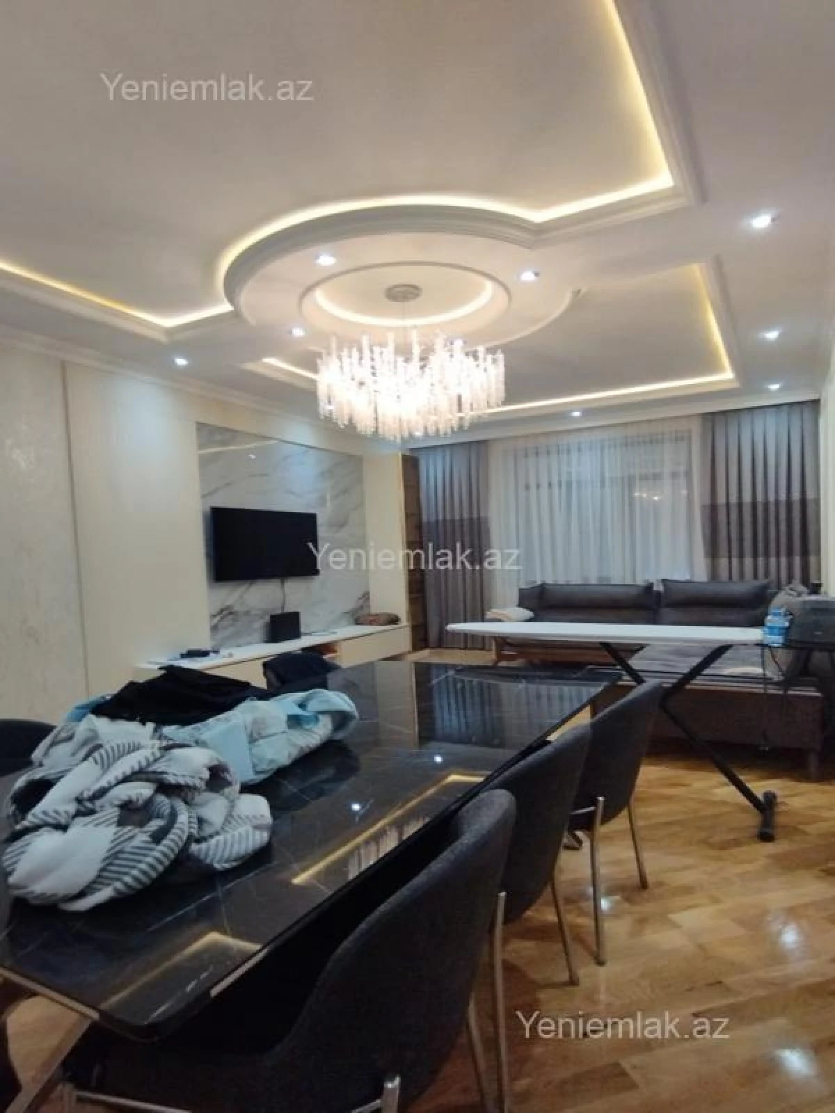 Satılır 6 otaqlı həyət evi 275 m²