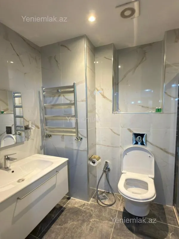 Satılır 3 otaqlı yeni tikili 50 m²