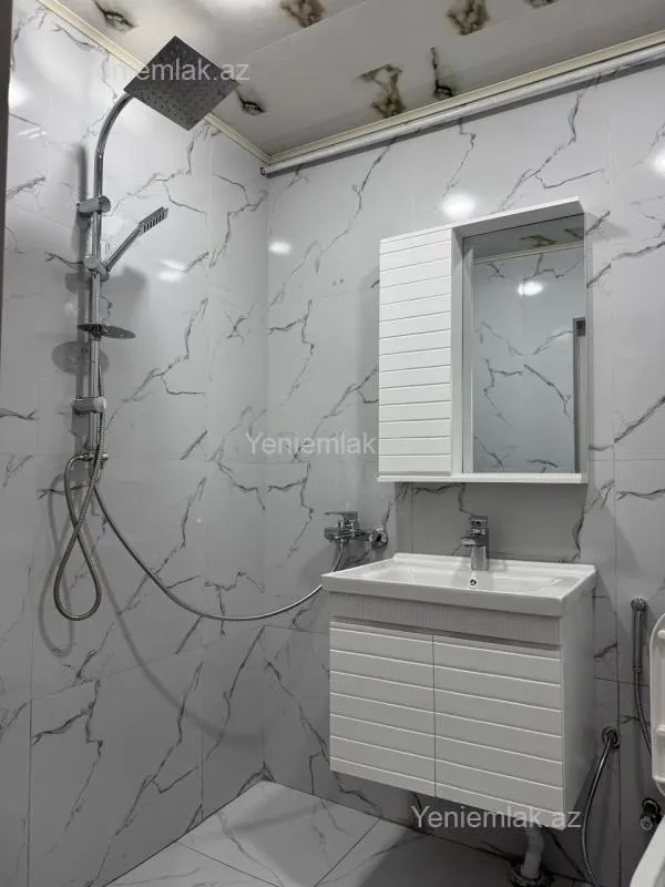 Satılır 2 otaqlı köhnə tikili 55 m²