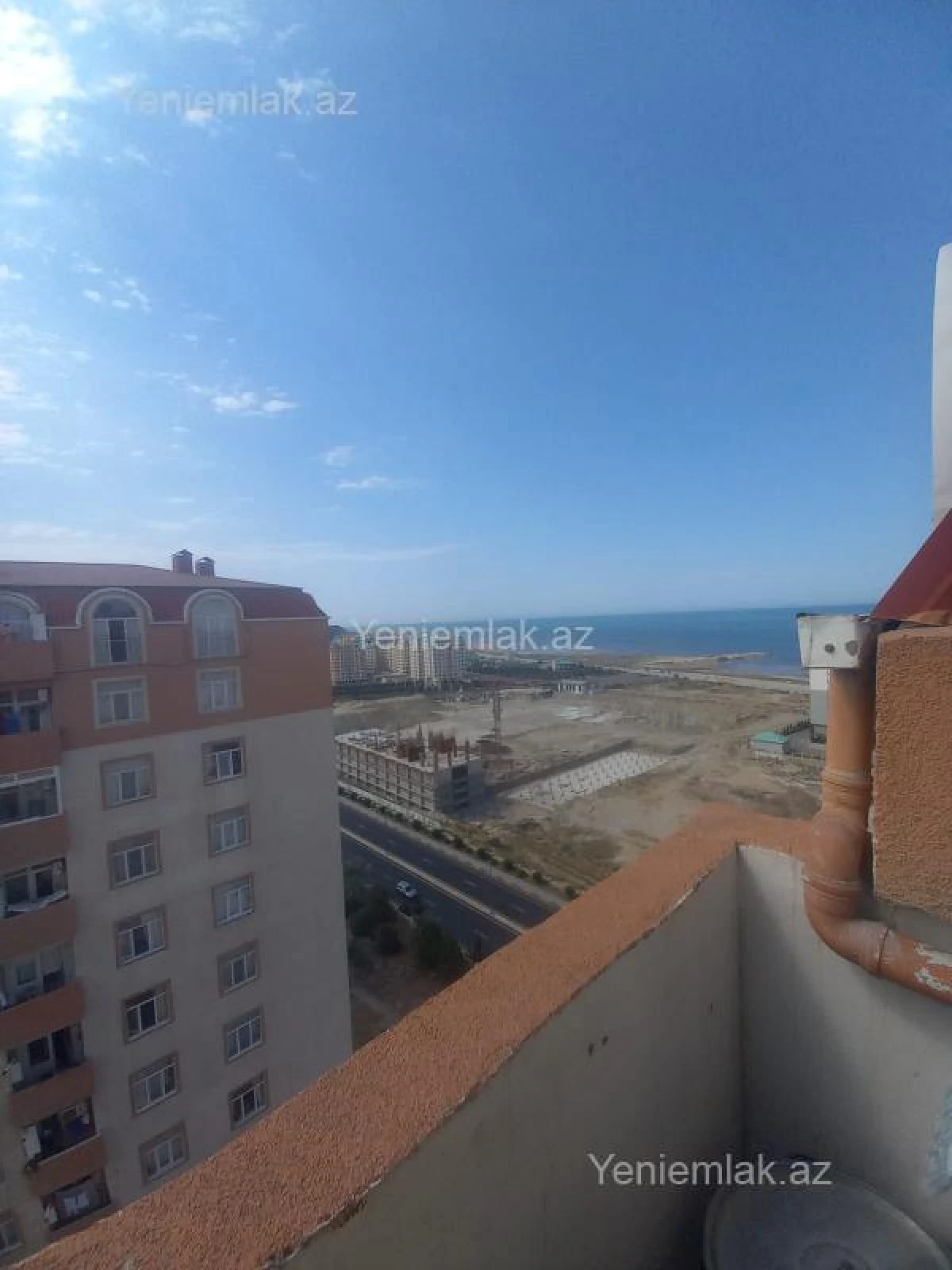 Satılır 2 otaqlı köhnə tikili 68 m²