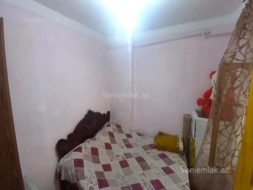 Satılır 2 otaqlı köhnə tikili 40 m²