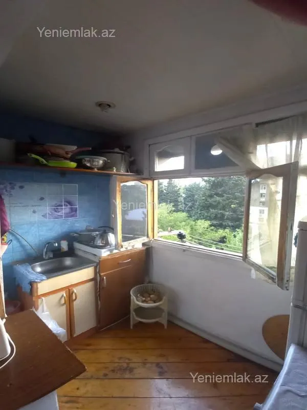 Satılır 2 otaqlı köhnə tikili 40 m²