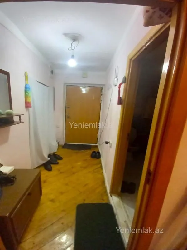 Satılır 2 otaqlı köhnə tikili 40 m²