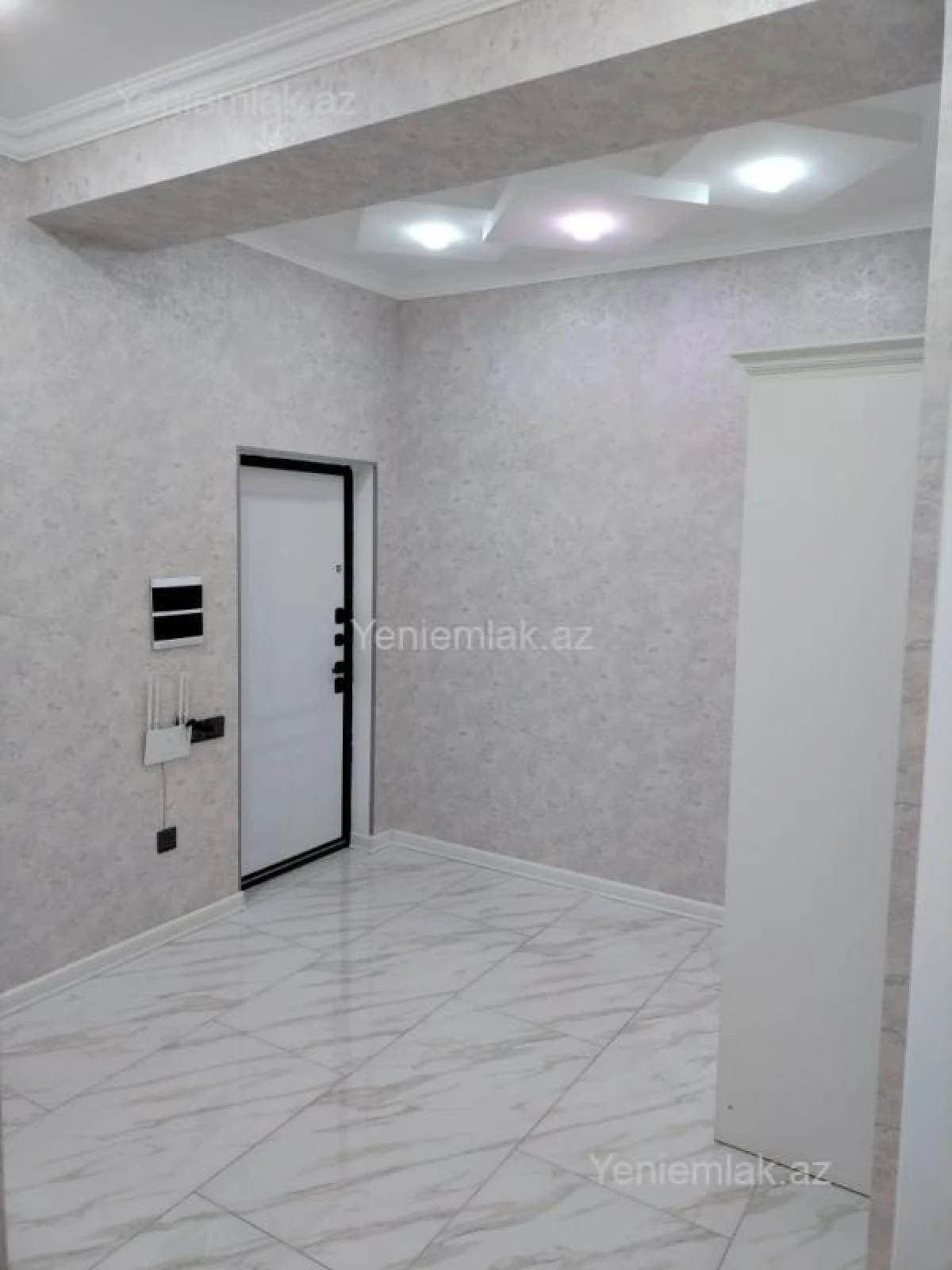 Satılır 3 otaqlı yeni tikili 80 m²