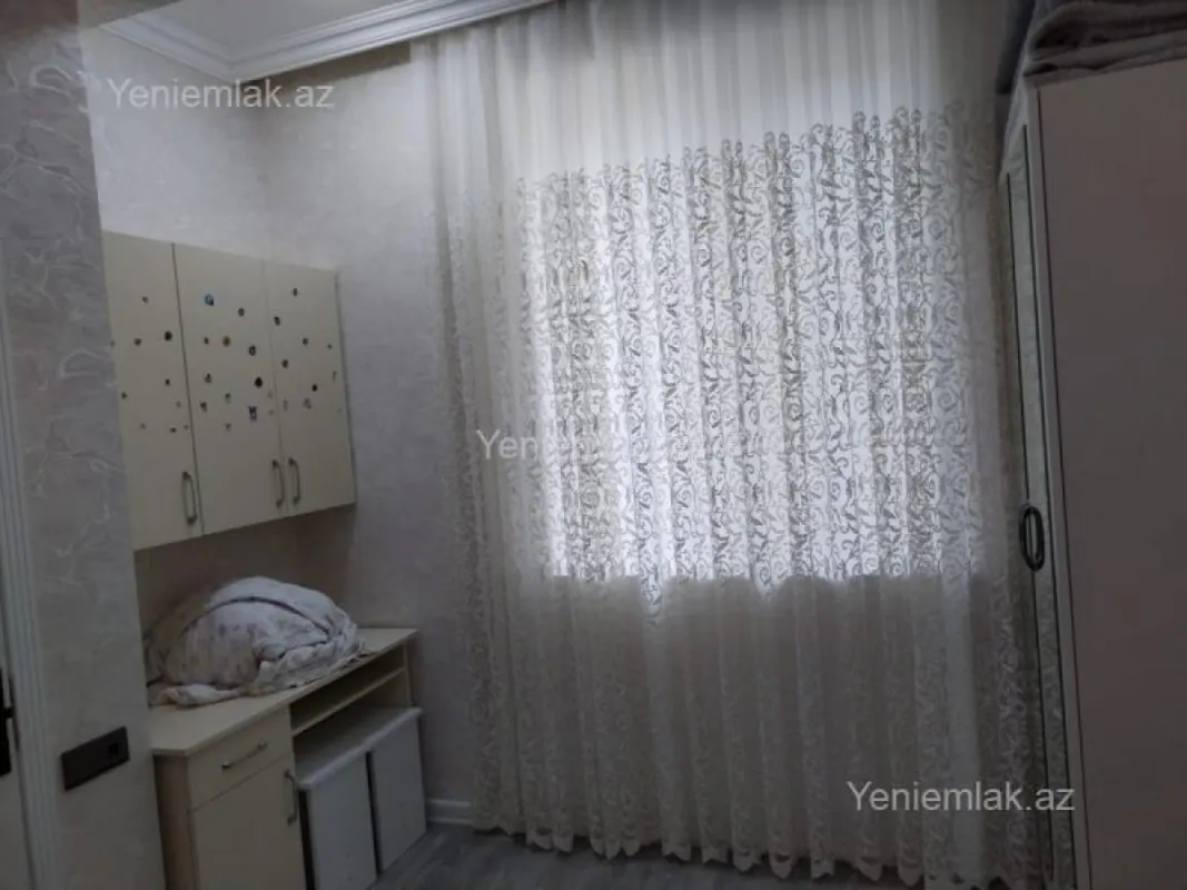 Satılır 3 otaqlı yeni tikili 80 m²