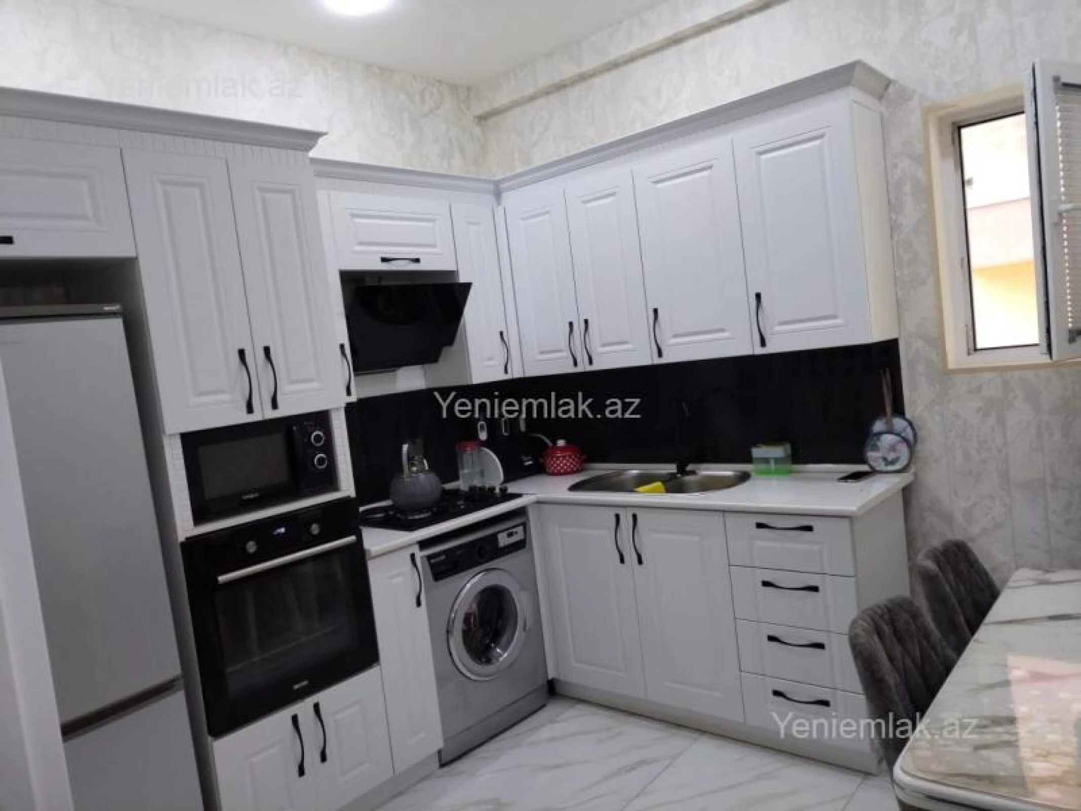 Satılır 3 otaqlı yeni tikili 80 m²