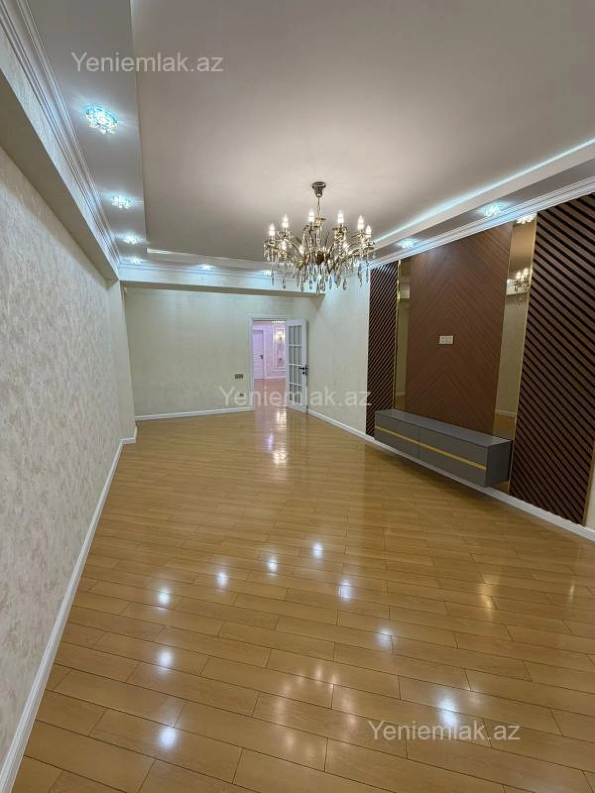 Satılır 3 otaqlı yeni tikili 150 m²