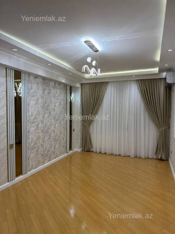 Satılır 3 otaqlı yeni tikili 150 m²