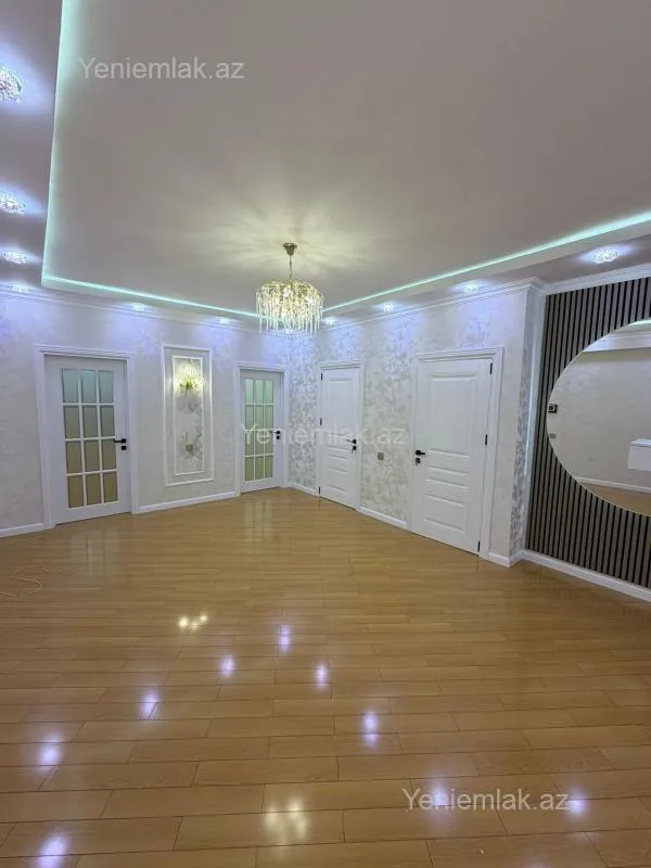 Satılır 3 otaqlı yeni tikili 150 m²