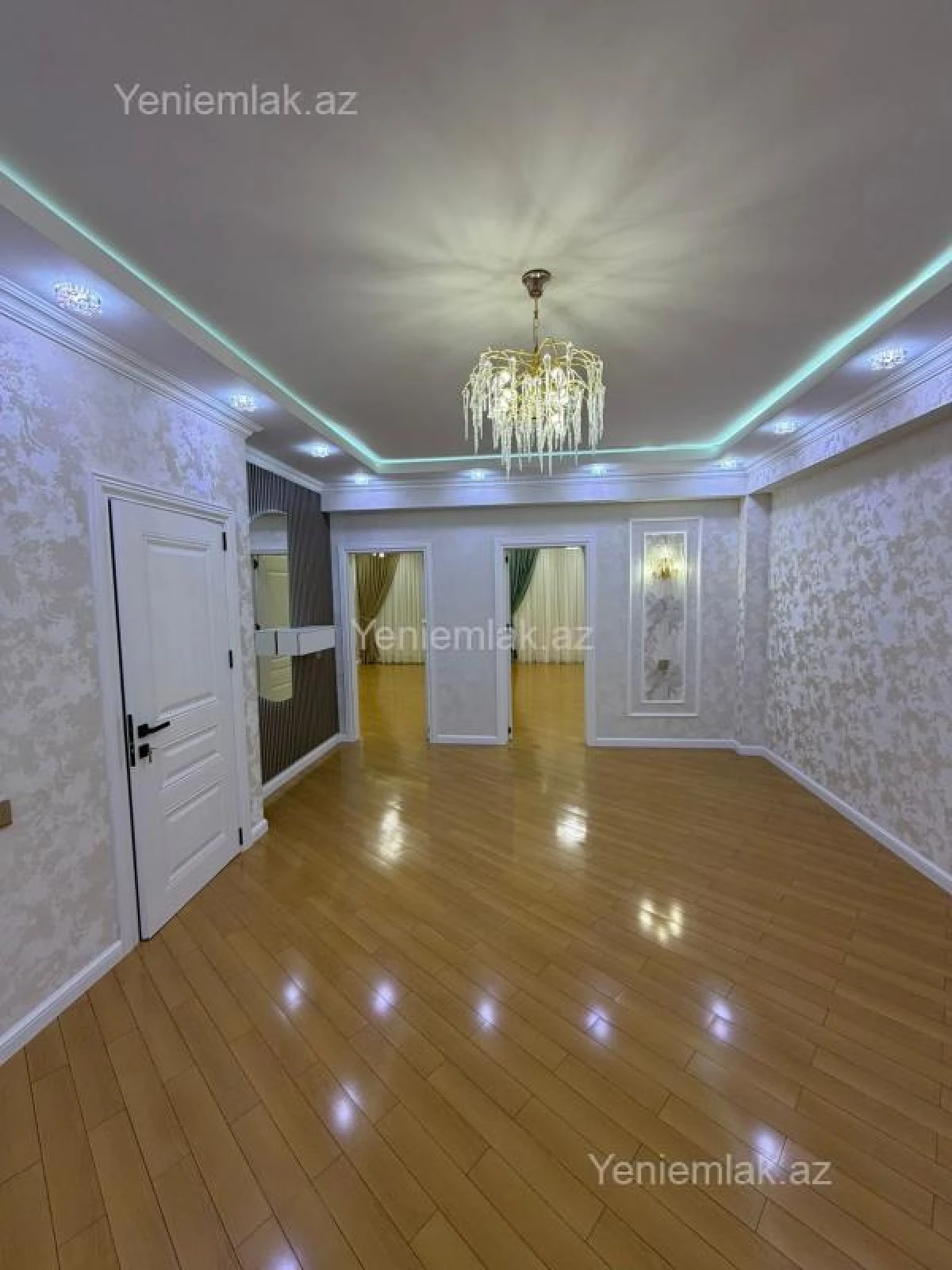 Satılır 3 otaqlı yeni tikili 150 m²