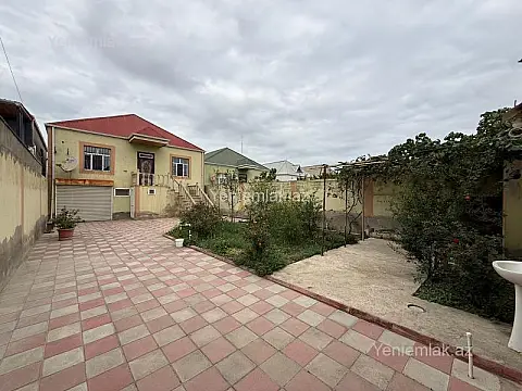 Satılır 4 otaqlı həyət evi 130 m²