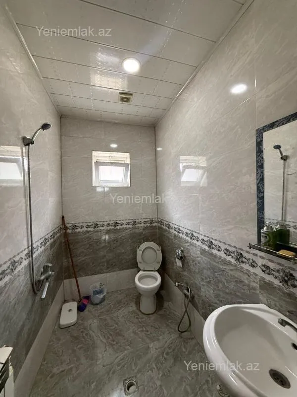 Satılır 4 otaqlı həyət evi 130 m²