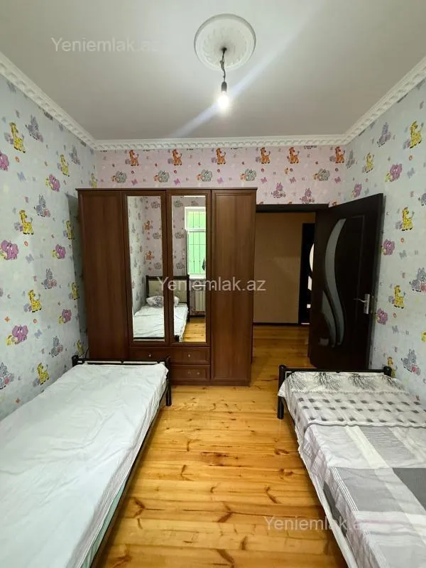 Satılır 4 otaqlı həyət evi 130 m²