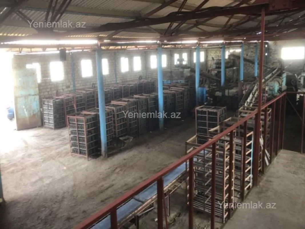 Satılır 16 otaqlı obyekt 3200 m²