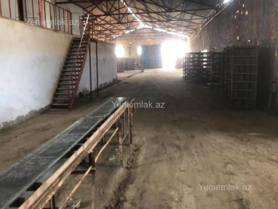 Satılır 16 otaqlı obyekt 3200 m²