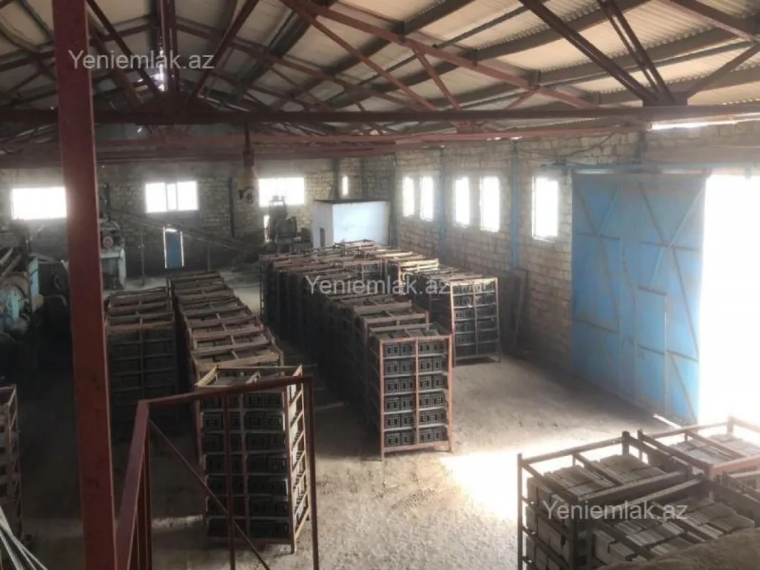 Satılır 16 otaqlı obyekt 3200 m²