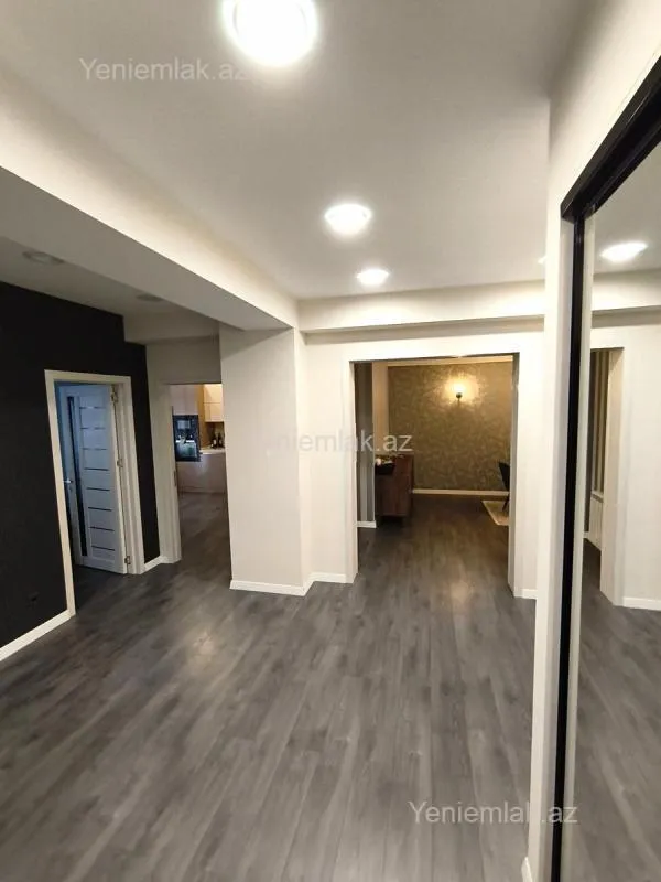 Satılır 3 otaqlı yeni tikili 127 m²