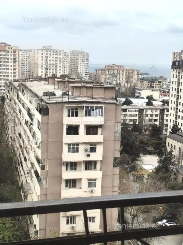 Satılır 3 otaqlı yeni tikili 127 m²