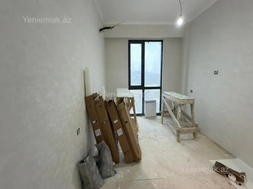 Satılır 3 otaqlı yeni tikili 83 m²