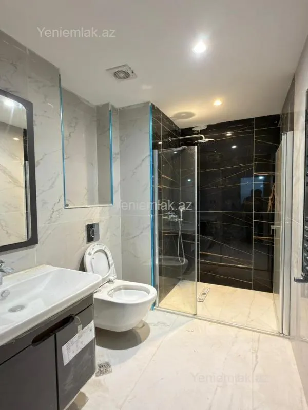 Satılır 3 otaqlı yeni tikili 83 m²