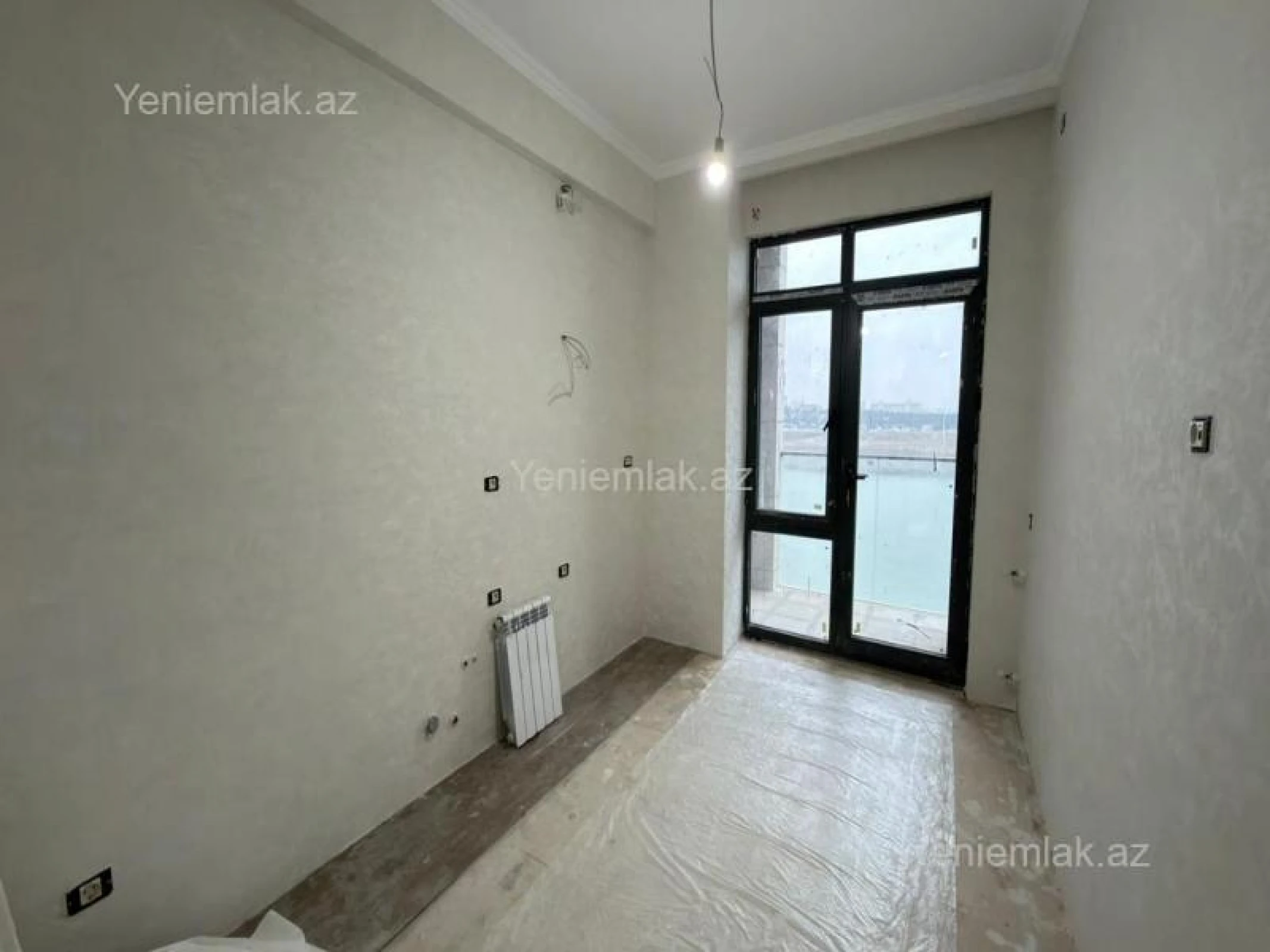 Satılır 3 otaqlı yeni tikili 83 m²