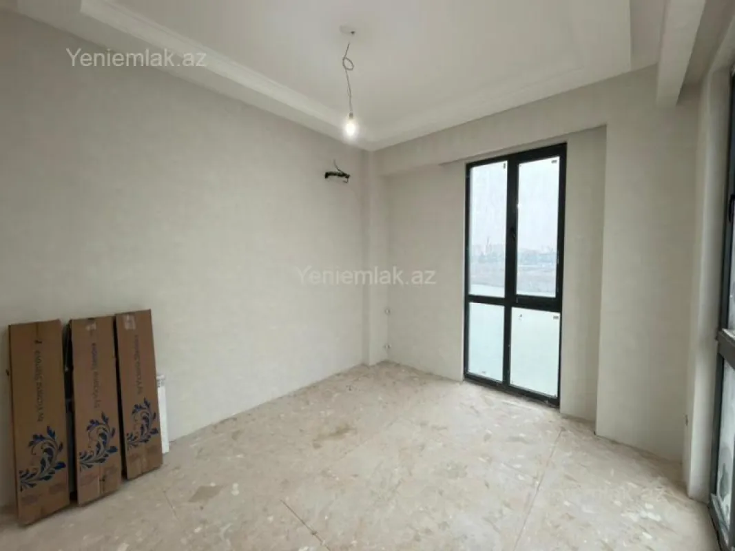 Satılır 3 otaqlı yeni tikili 83 m²