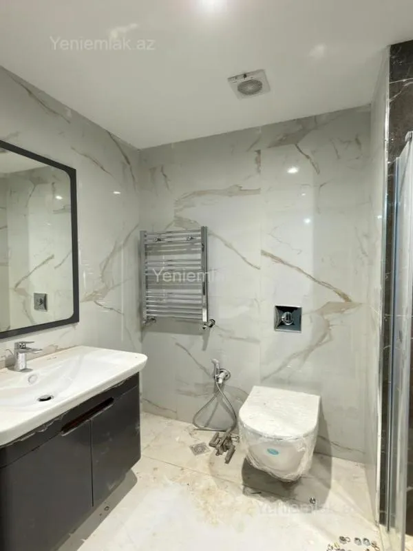 Satılır 3 otaqlı yeni tikili 83 m²