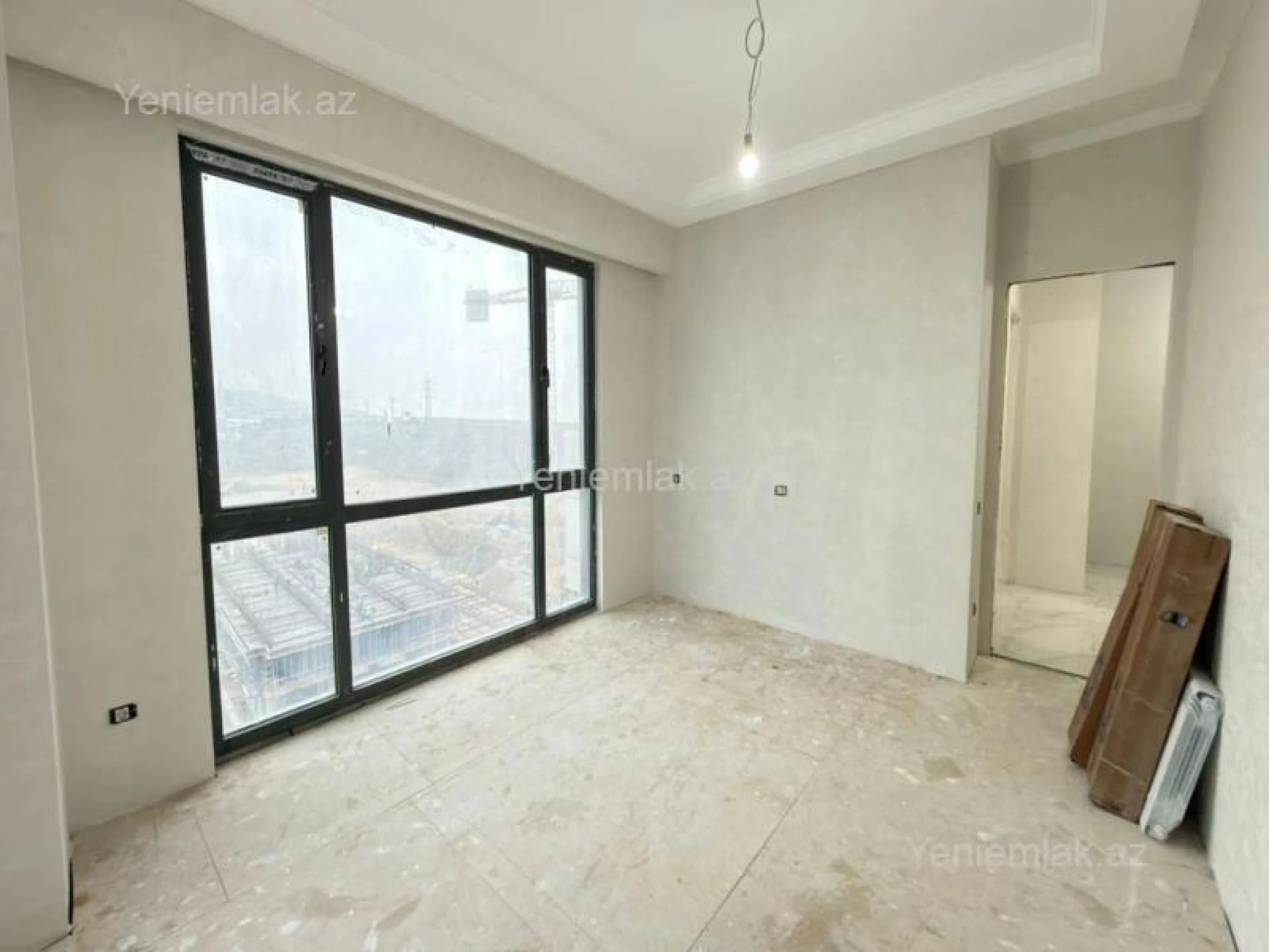 Satılır 3 otaqlı yeni tikili 83 m²