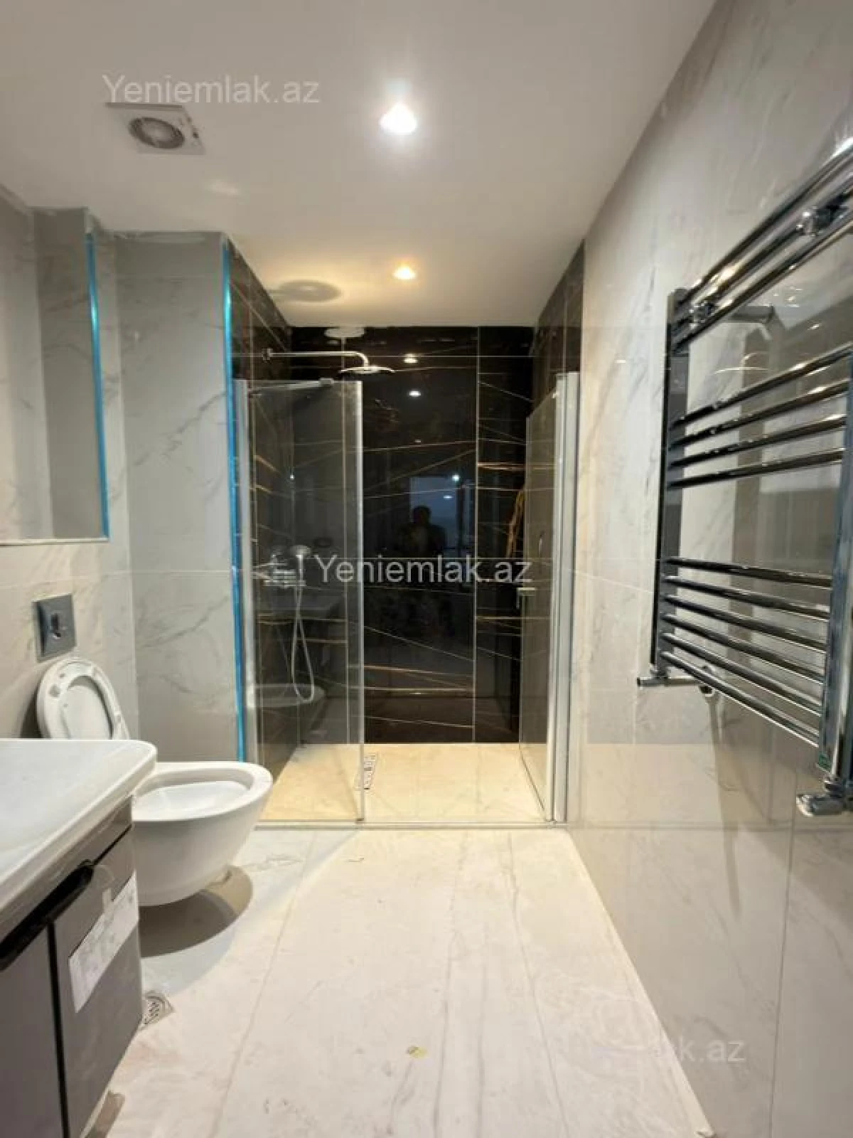 Satılır 3 otaqlı yeni tikili 83 m²