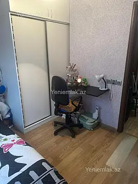 Satılır 3 otaqlı köhnə tikili 70 m²