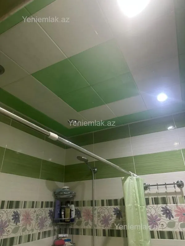 Satılır 3 otaqlı köhnə tikili 70 m²