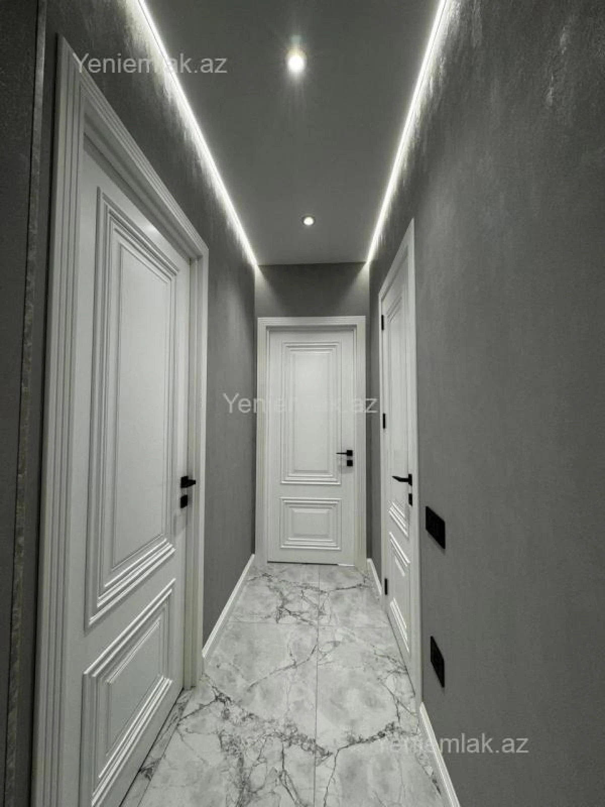 Satılır 3 otaqlı köhnə tikili 100 m²