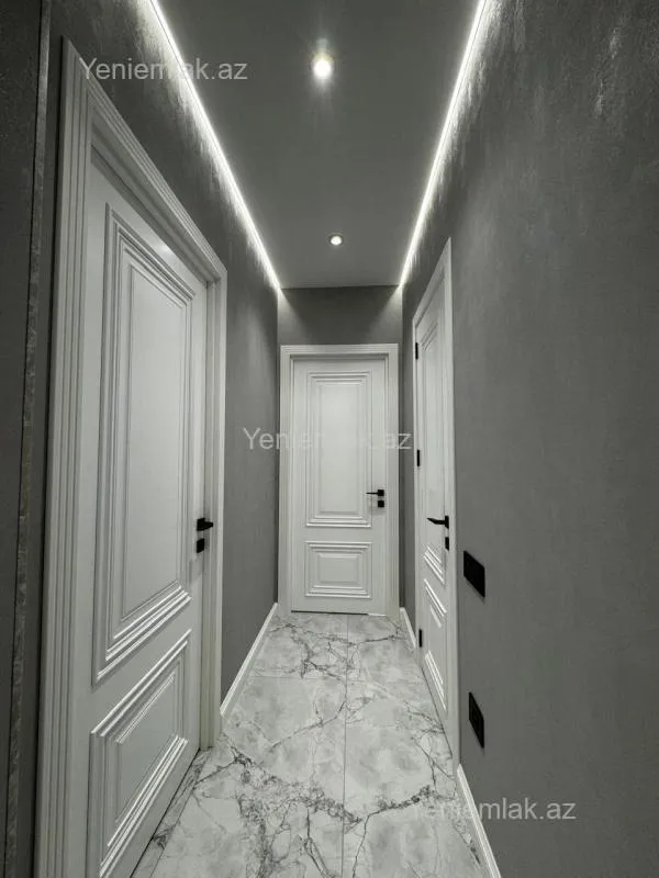 Satılır 3 otaqlı köhnə tikili 100 m²