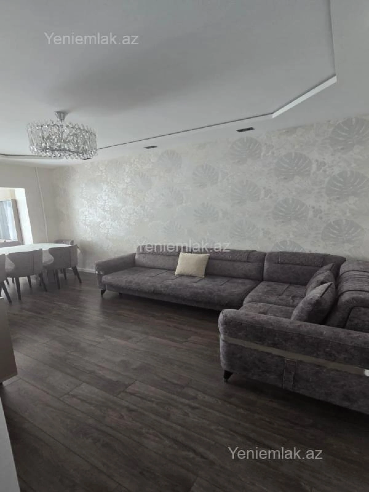Satılır 4 otaqlı köhnə tikili 105 m²