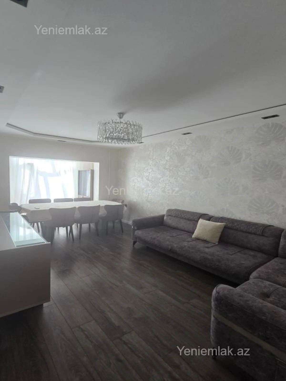 Satılır 4 otaqlı köhnə tikili 105 m²