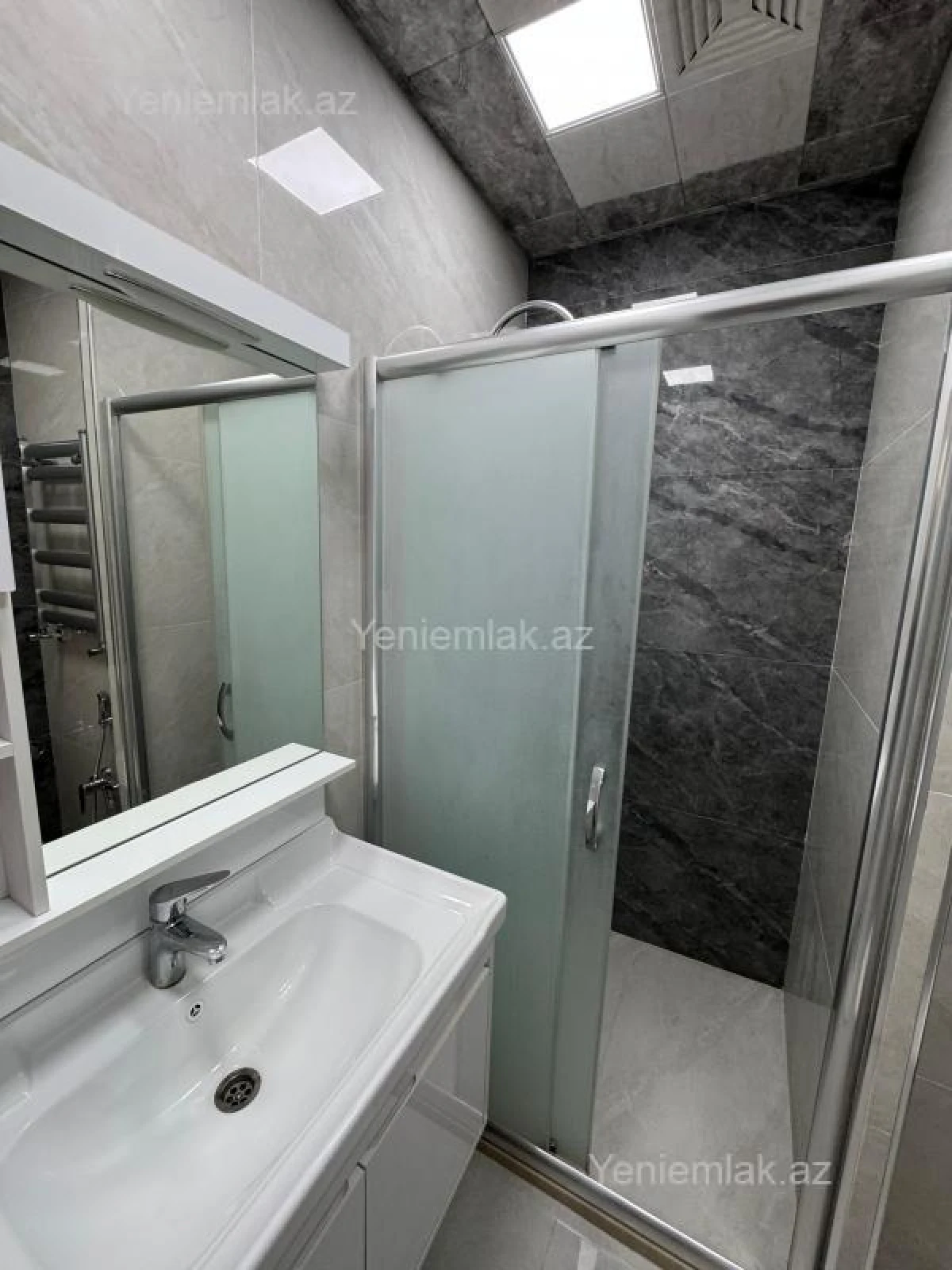 Satılır 2 otaqlı yeni tikili 55 m²